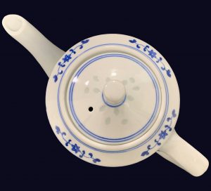 景徳鎮ティーポットの上から撮った写真